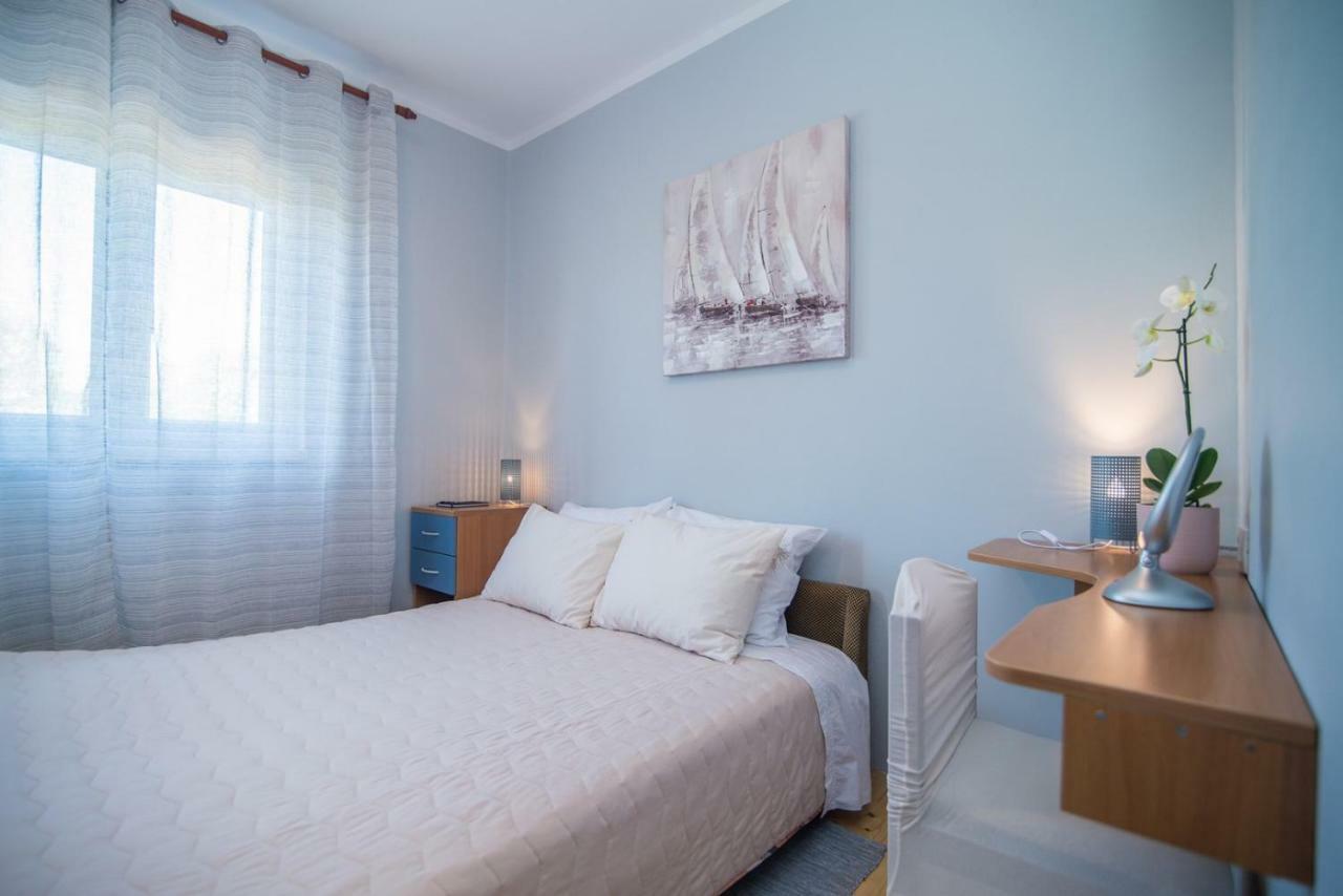 Apartment With Terrace In Filipana Marčana エクステリア 写真